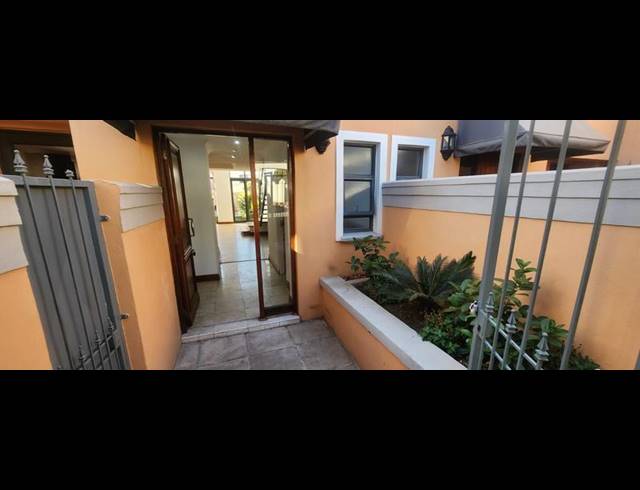 1 BEDROOM DUPLEX FOR SALE IN BEDFORD GARDENS